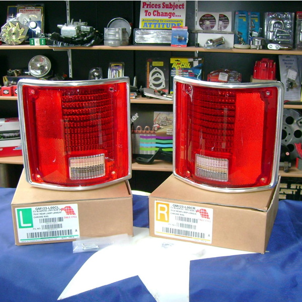 BlazerParts.nl - Set standaard achterlichtglazen met trim 1973-1991 Suburban BlazerParts.nl - Set standaard achterlichtglazen met trim 1973-1991 Suburban